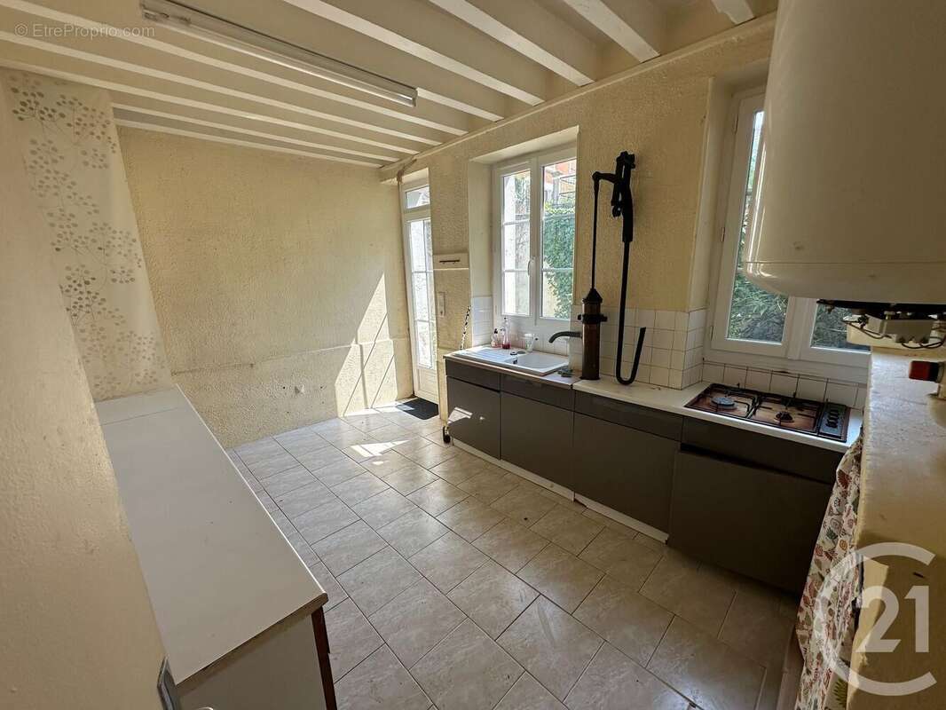 Maison 95 m² à Corvol-L'orgueilleux  - photo 6
