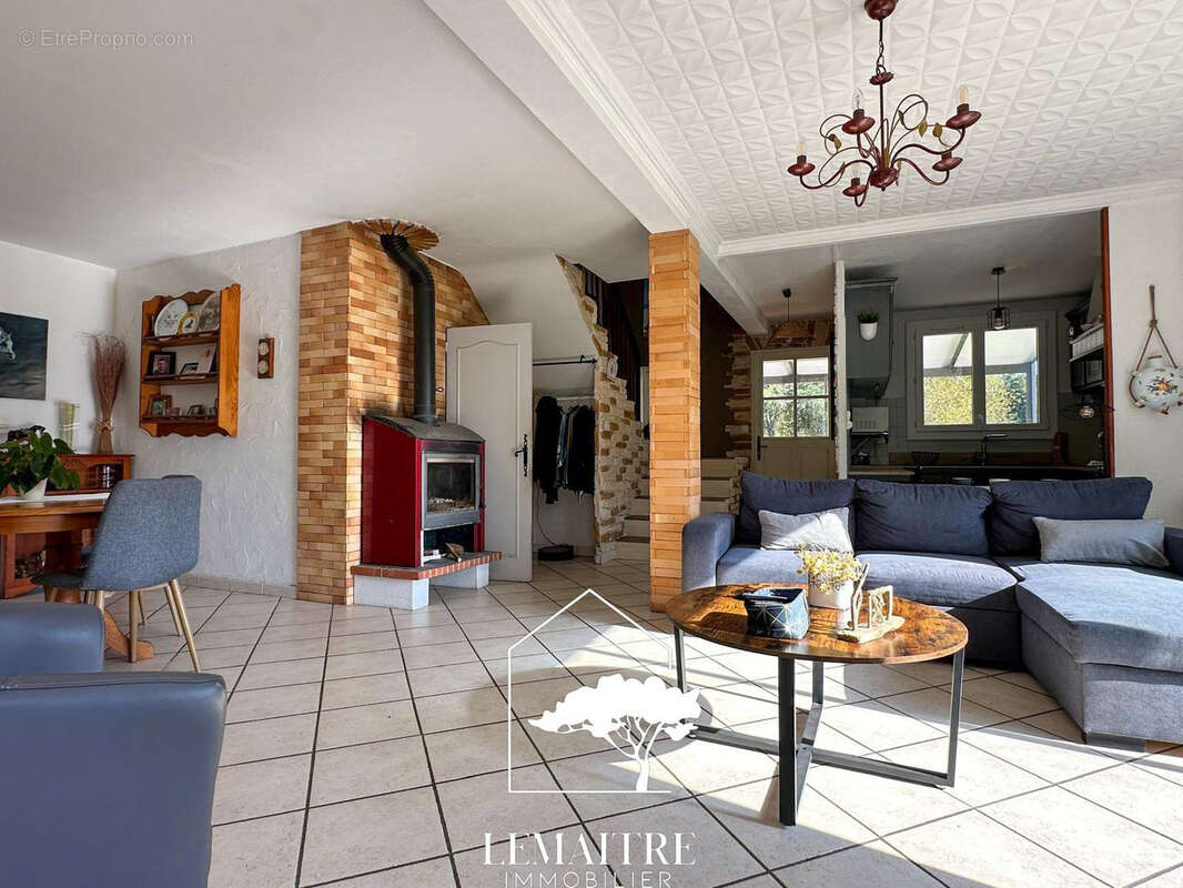 Maison à LES MATHES