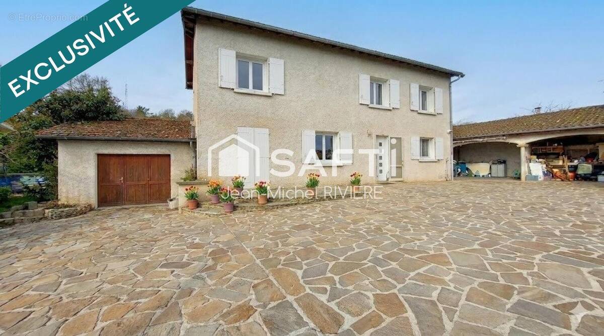 Photo 1 - Maison à SAINT-MARTIN-LA-PLAINE