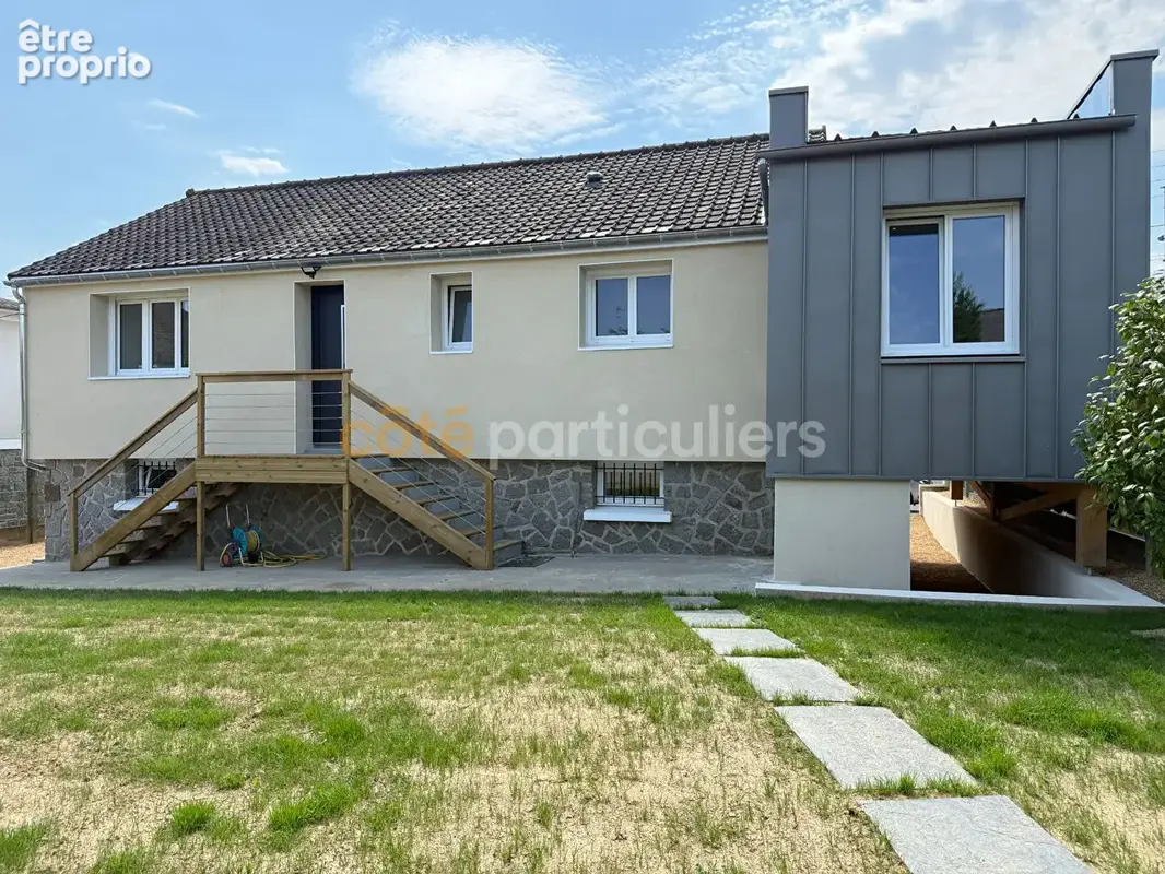 A VENDRE - LAVAL - Maison 3 chambres - photo 8