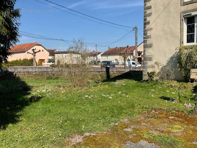 Maison à BLEURVILLE