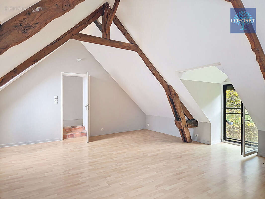 Maison à SAINT-ERBLON