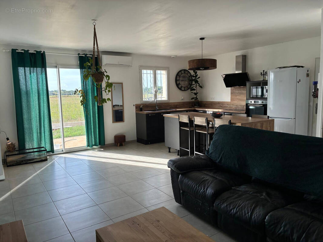 Maison à BELLEGARDE