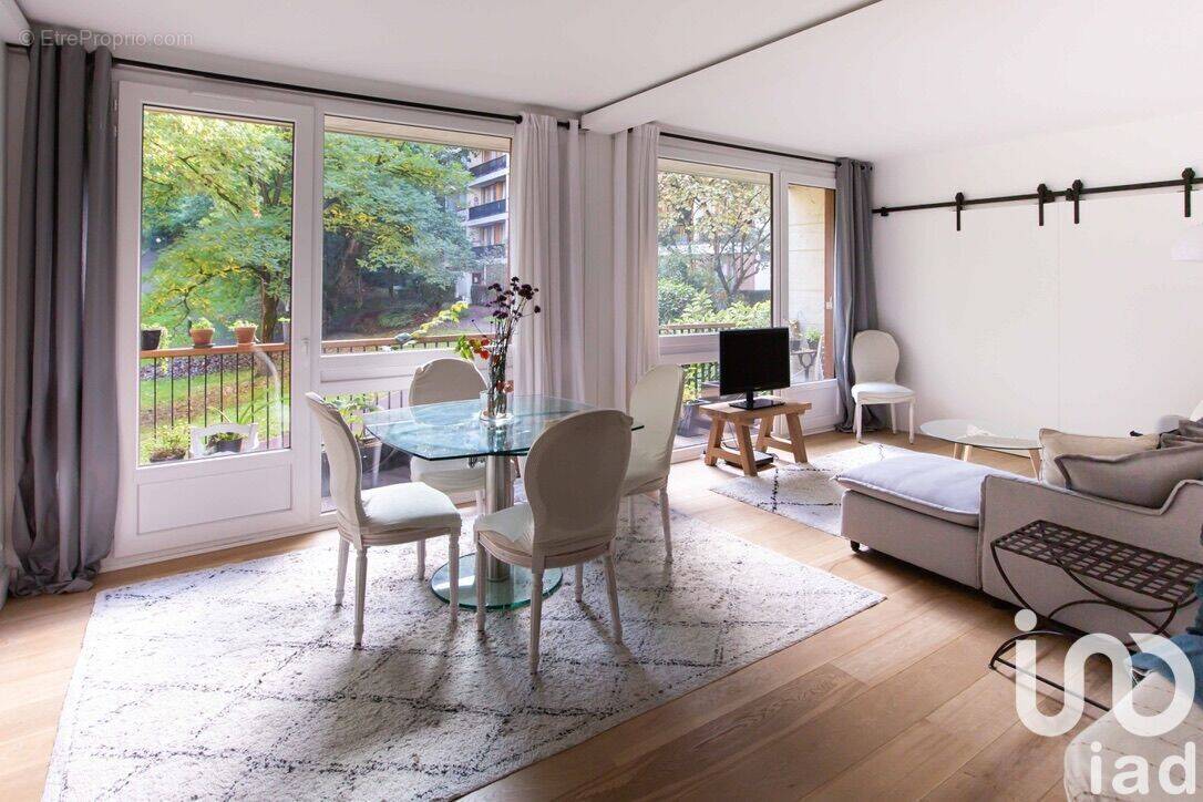 Photo 1 - Appartement à LA CELLE-SAINT-CLOUD