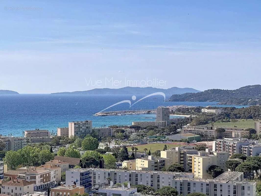 Appartement à LE LAVANDOU