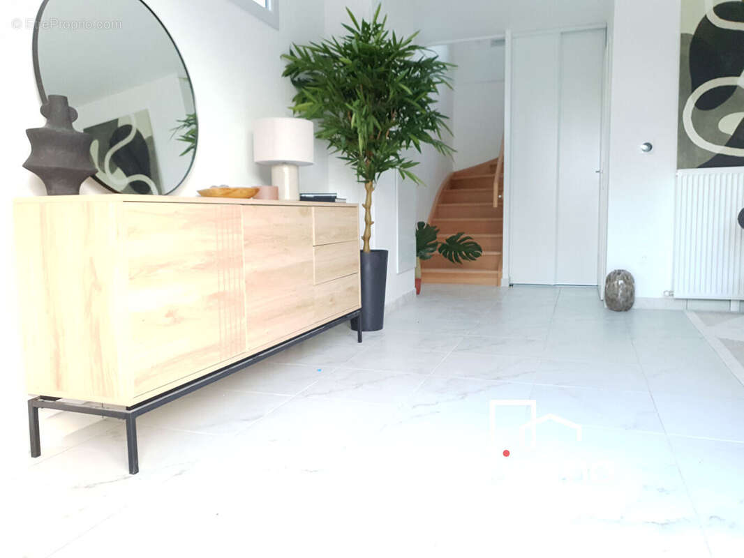 Appartement à ROSNY-SOUS-BOIS