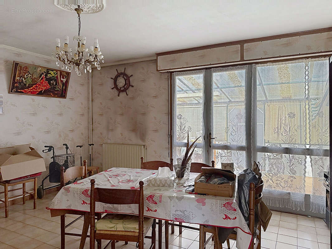 Maison à VILLENAVE-D'ORNON