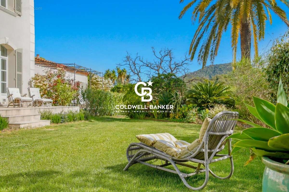 Maison à CARQUEIRANNE