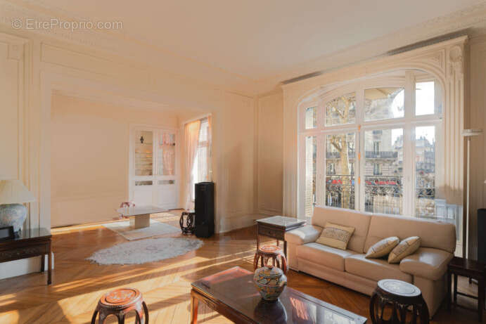 Appartement de réception haussmannien   281 m2   Adresse recherchée - photo 2
