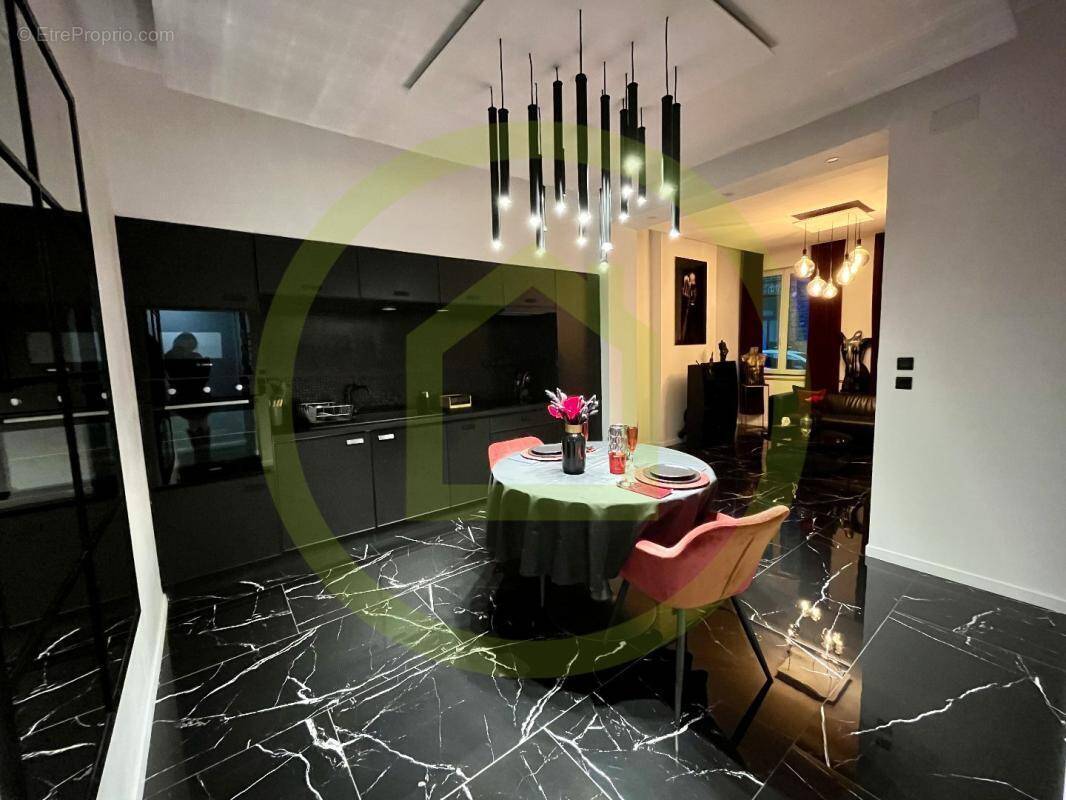 Maison à FRESNES-SUR-ESCAUT