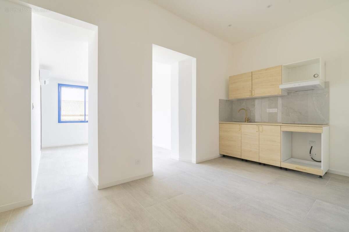 Appartement à MARSEILLE-8E
