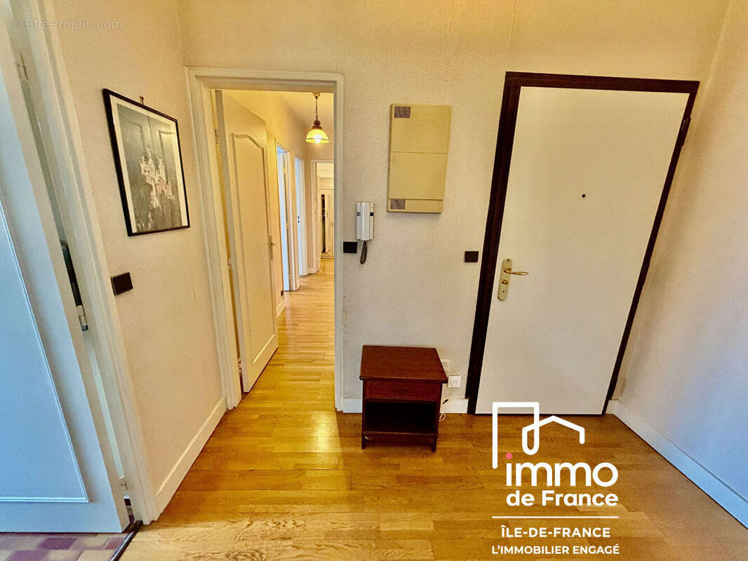 Appartement à VERSAILLES