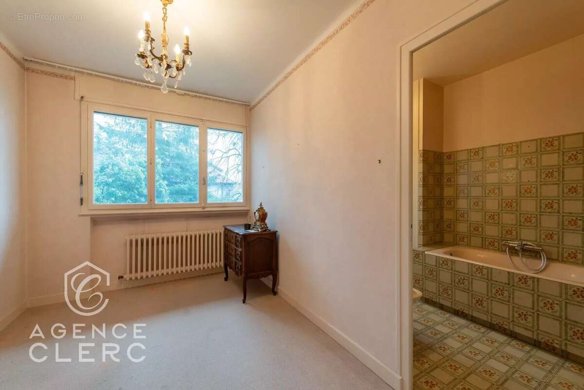 Maison à VEYRIER-DU-LAC