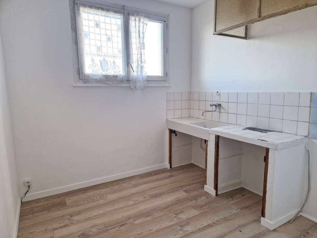 Appartement à VALREAS