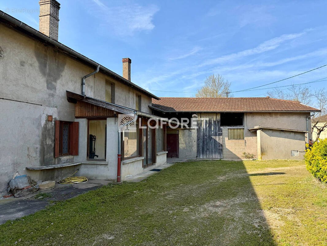 Maison à SAINT-JEAN-SUR-VEYLE