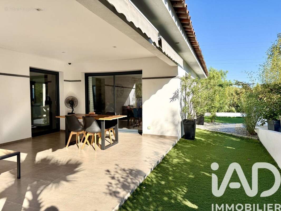 Photo 6 - Maison à PUGET-SUR-ARGENS