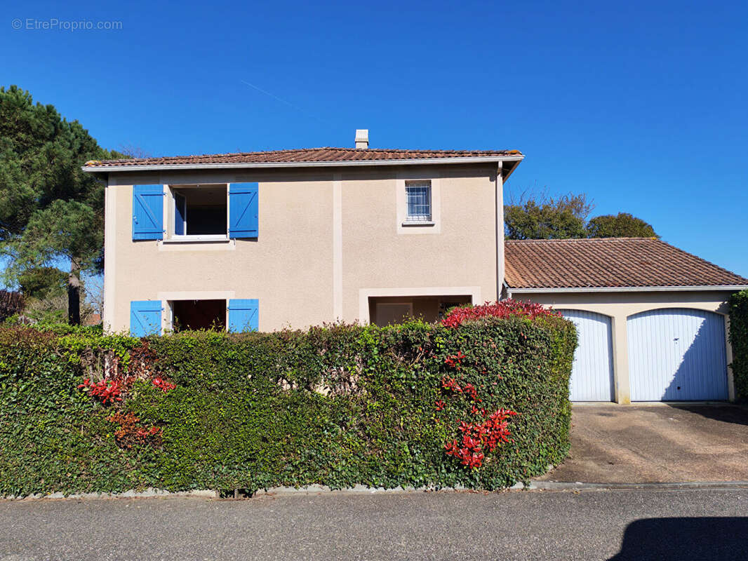 Maison à MALAUSE