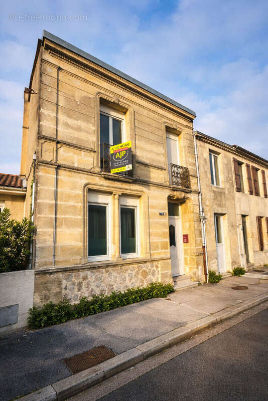 Maison à SAINT-LAURENT-MEDOC