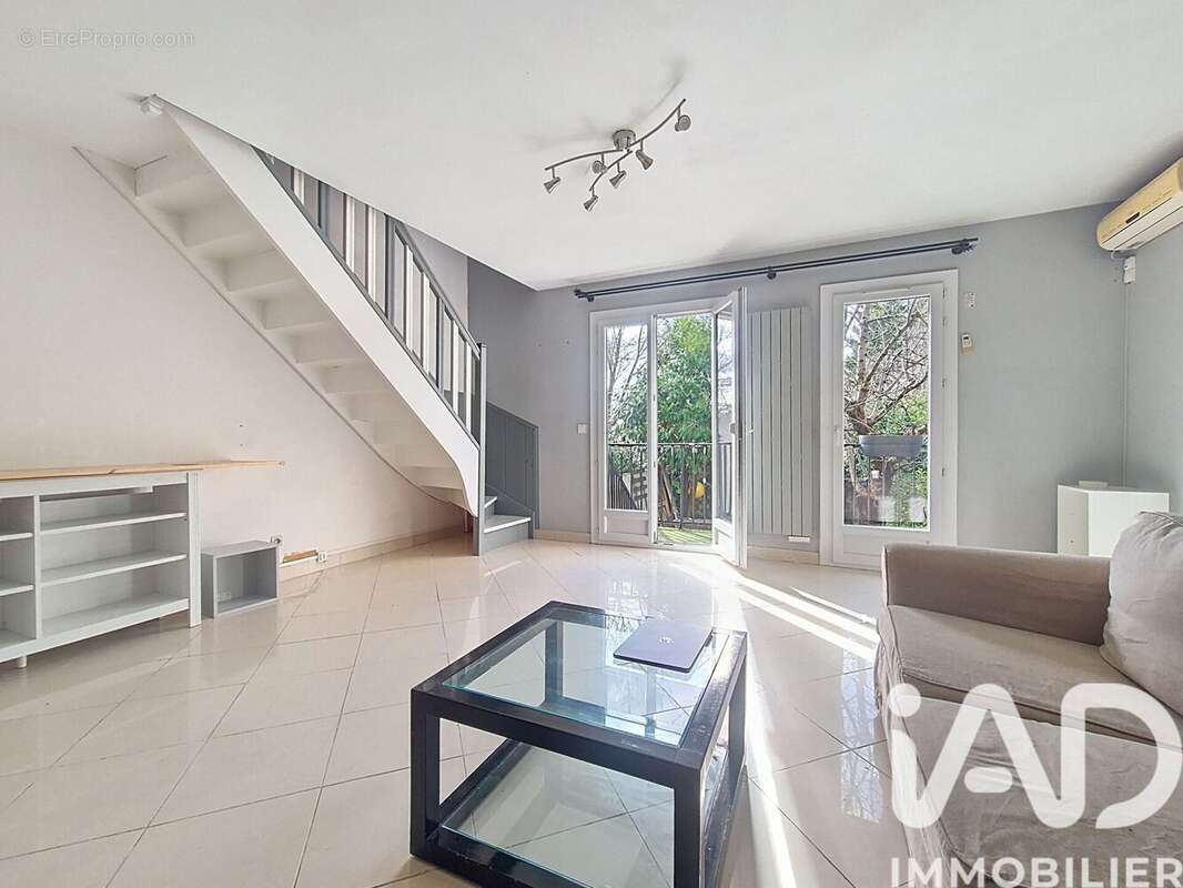 Photo 2 - Appartement à EPINAY-SUR-SEINE