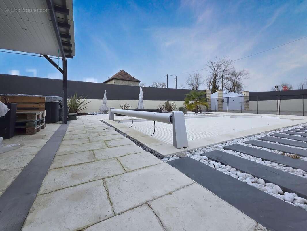 Photo 3 - Maison à MONTALIEU-VERCIEU