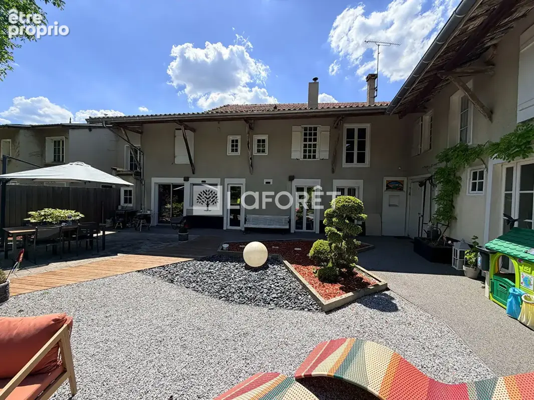 Maison à LA CHAUSSEE-SUR-MARNE