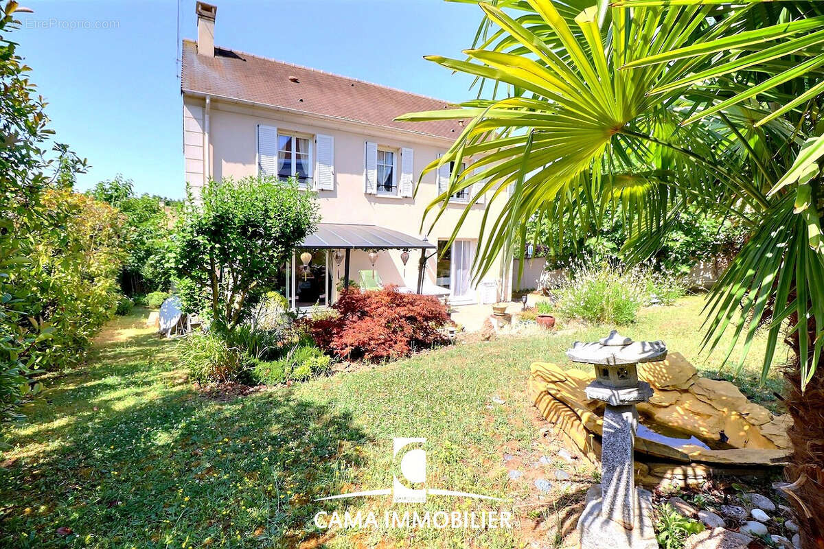 Individuelle - 4 chambres - terrain 595 m2 - sous sol total - gare a pieds - photo 2