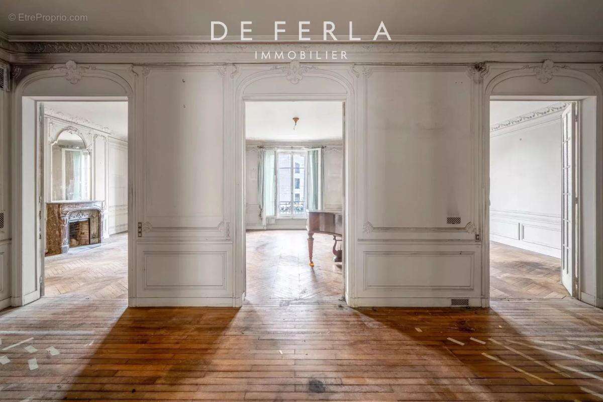 Appartement à PARIS-14E