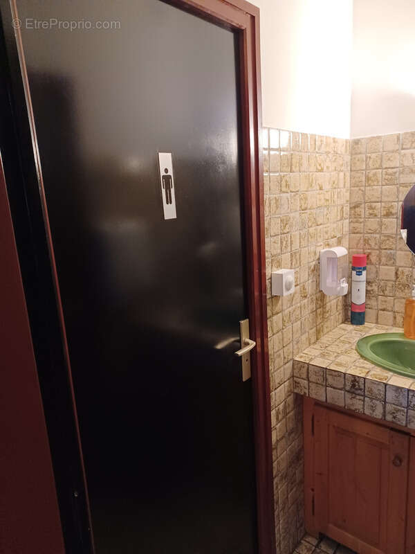 Commerce à MARGUESTAU