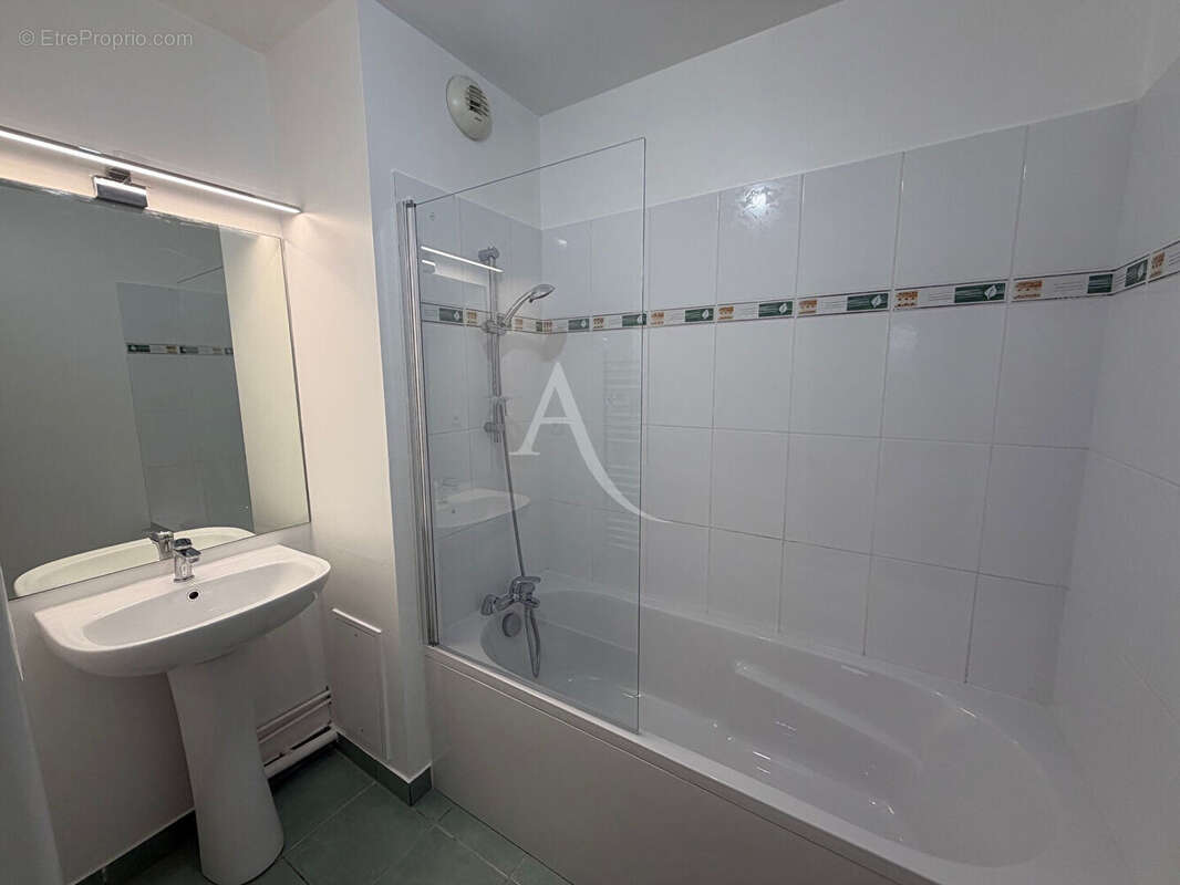 Appartement à LE BLANC-MESNIL