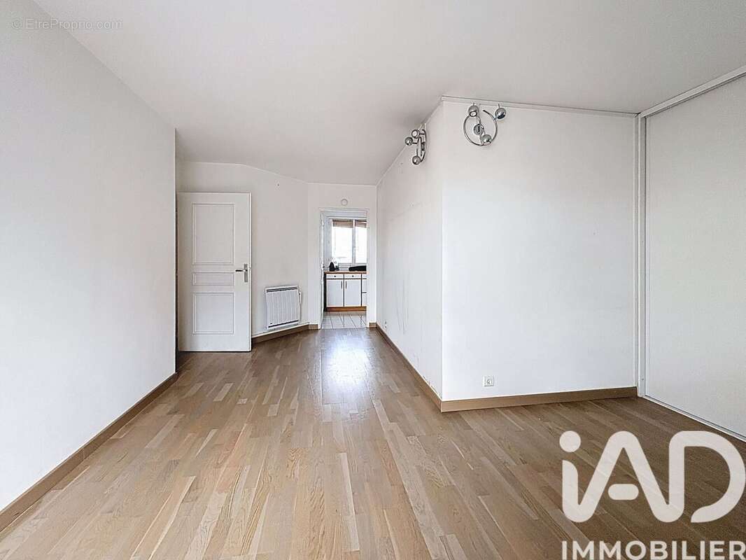Photo 3 - Appartement à ASNIERES-SUR-SEINE