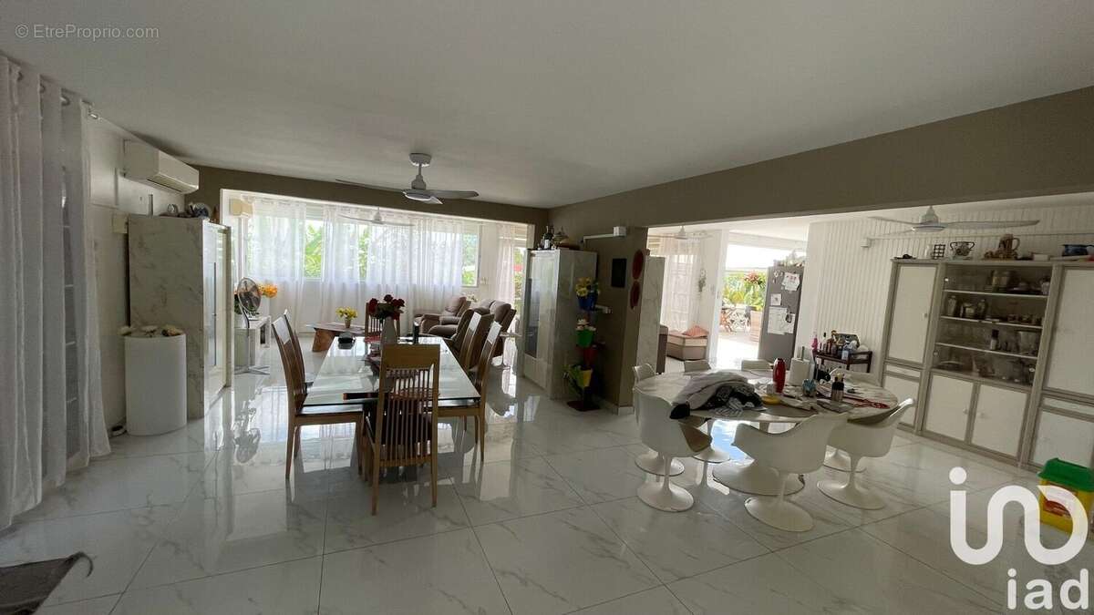 Photo 2 - Maison à LES ABYMES