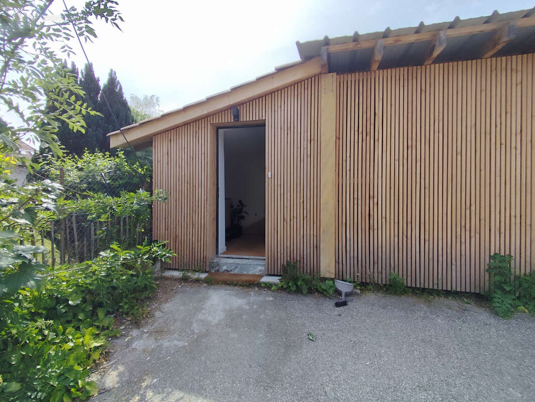 Appartement à MONTFERRAT