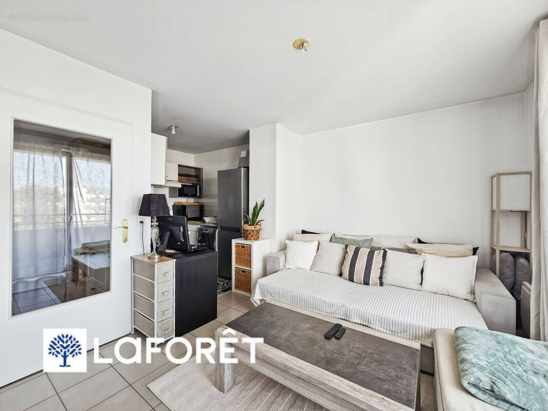 Appartement à CORBEIL-ESSONNES