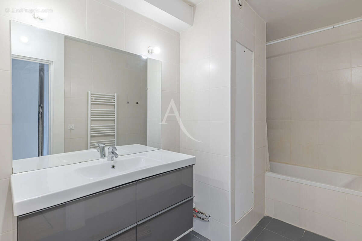 Appartement à LE BOURGET