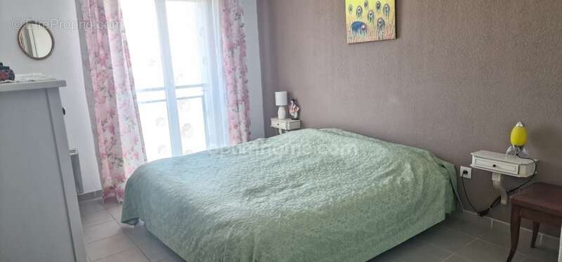 Appartement à CHATEAUNEUF-LES-MARTIGUES