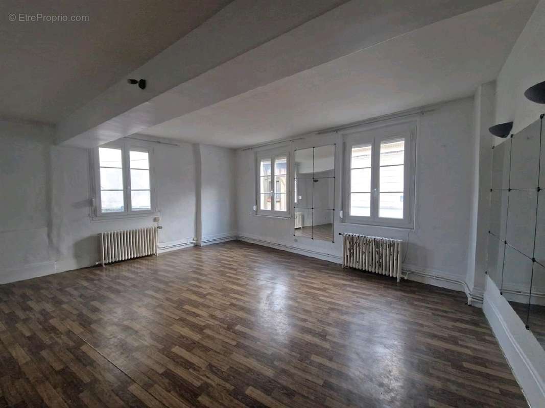 Appartement à NONANCOURT