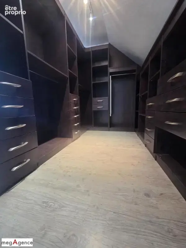 Belle longère en pierre 140m2 - 4 chambres avec dépendances et vaste terrain - photo 12