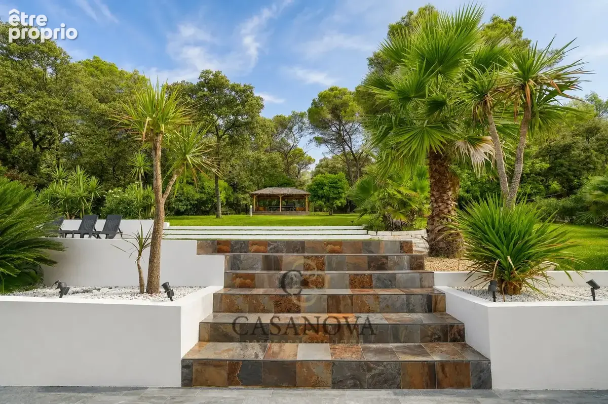 Villa contemporaine de 280 m² sur 1,3 hectare - photo 30