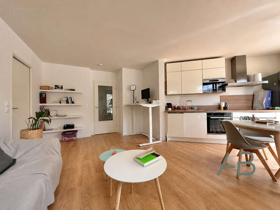 Appartement 47 m² à Lille  - photo 3