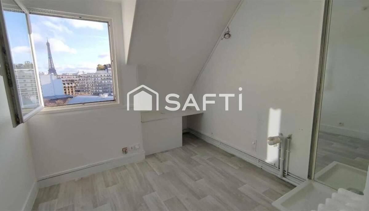 Photo 1 - Appartement à PARIS-16E