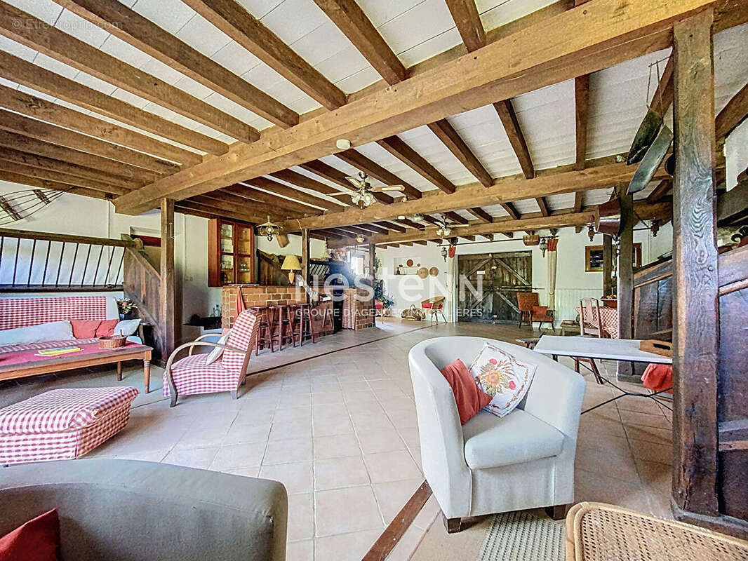 Maison à SEISSAN