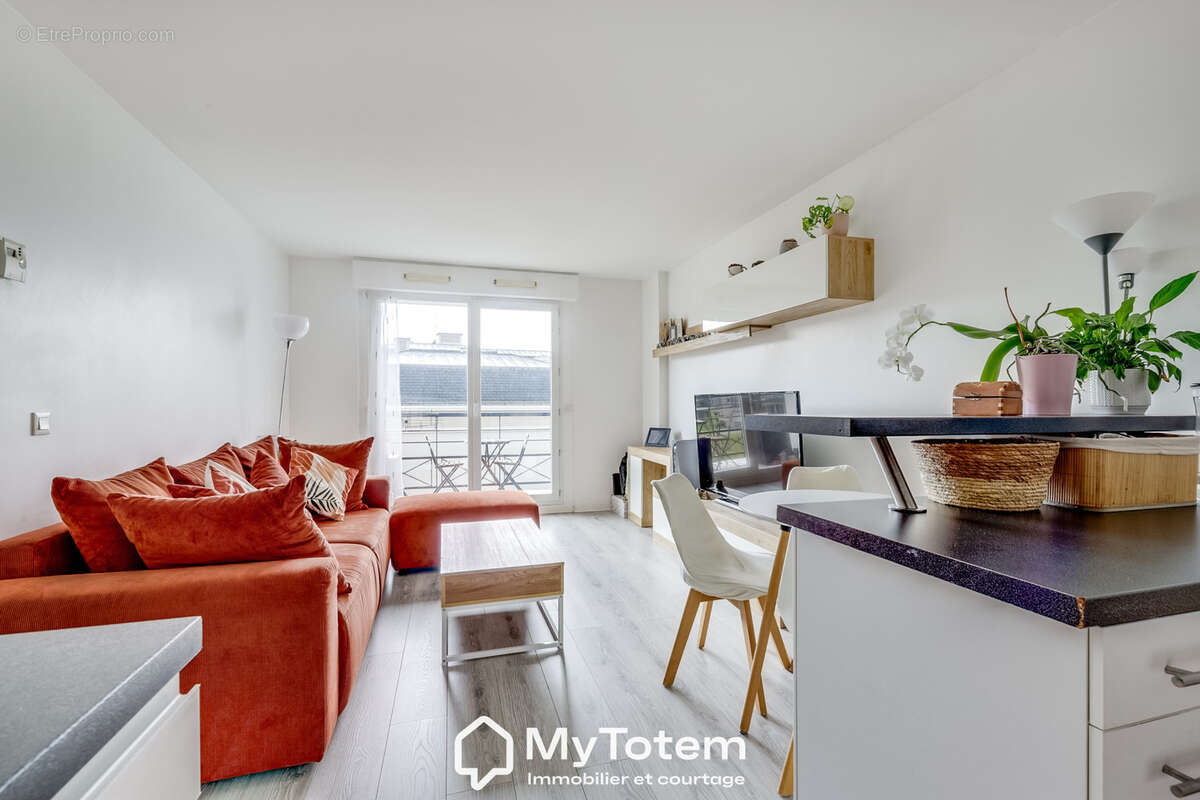 Appartement à SARTROUVILLE