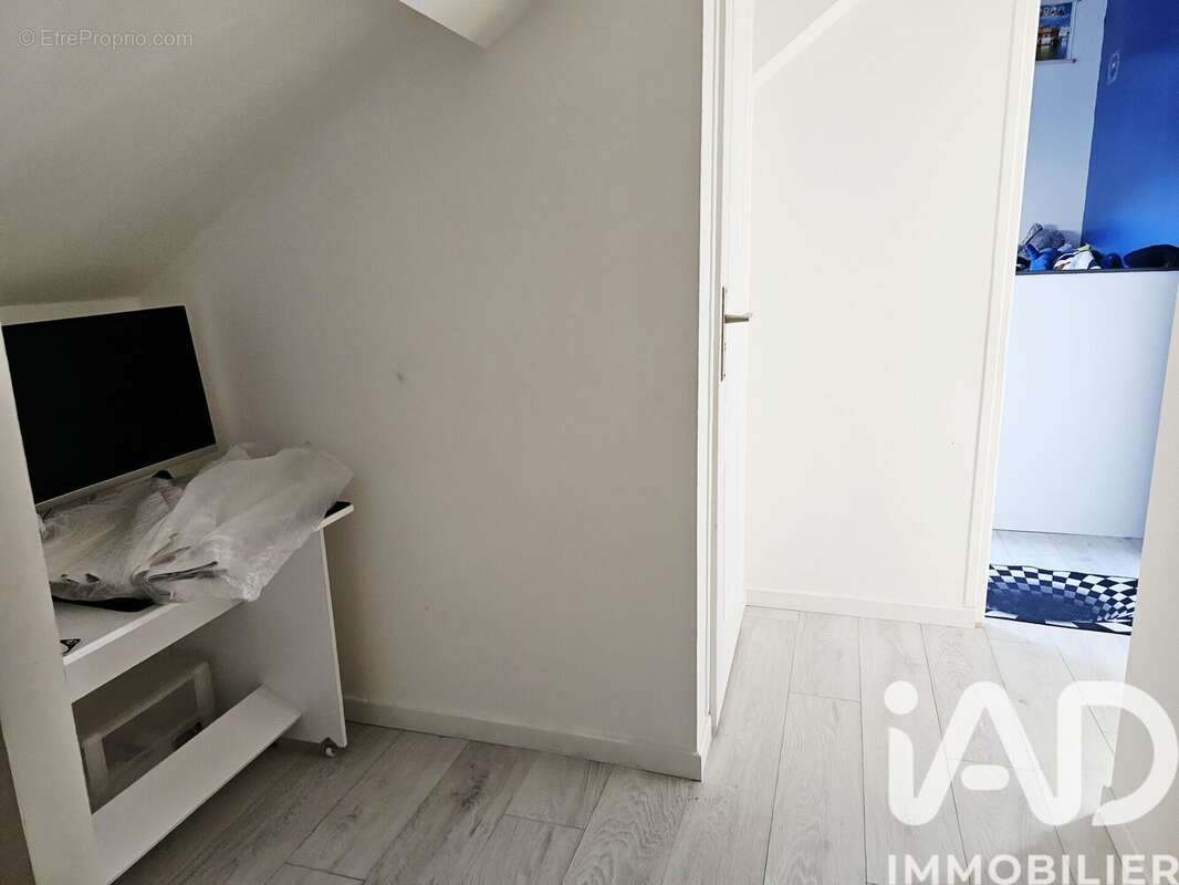 Maison 125 m² à Cezy  - photo 5