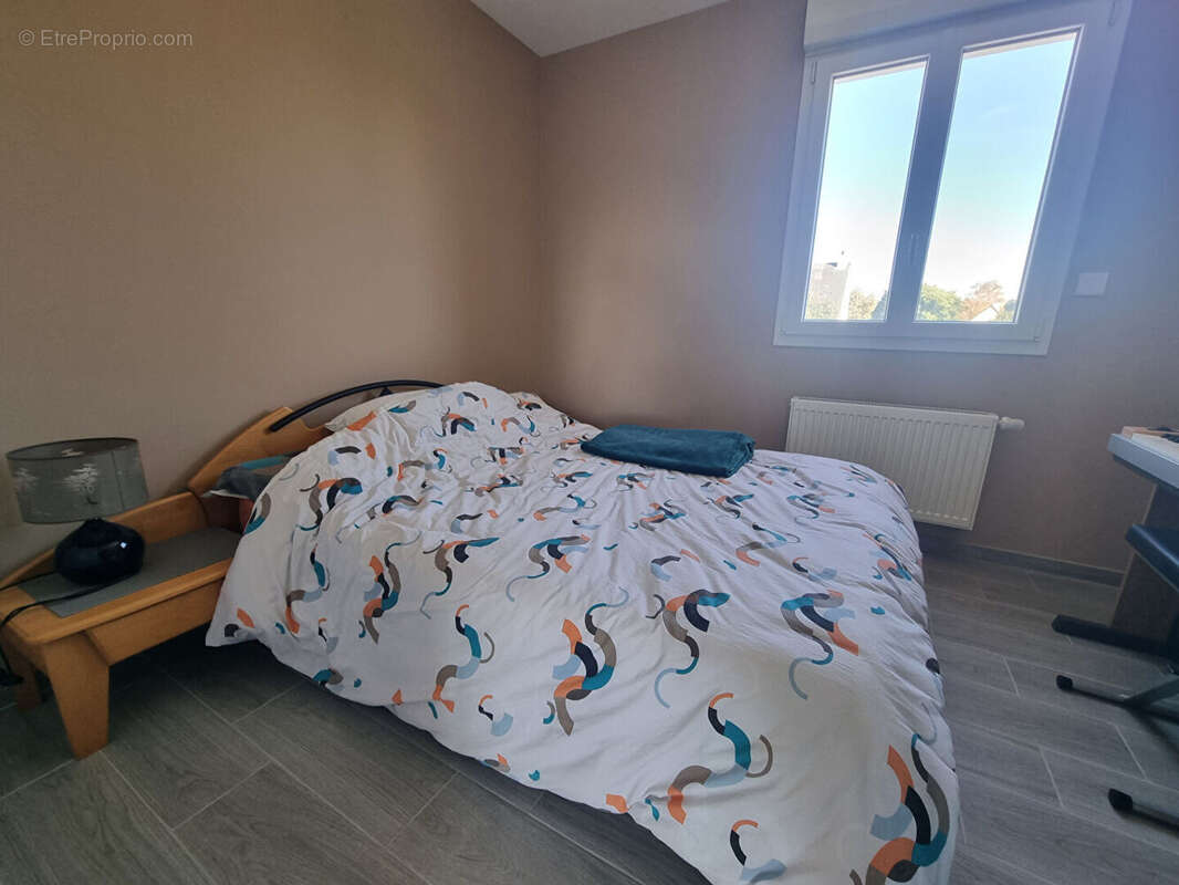 Maison à DRAGEY-RONTHON