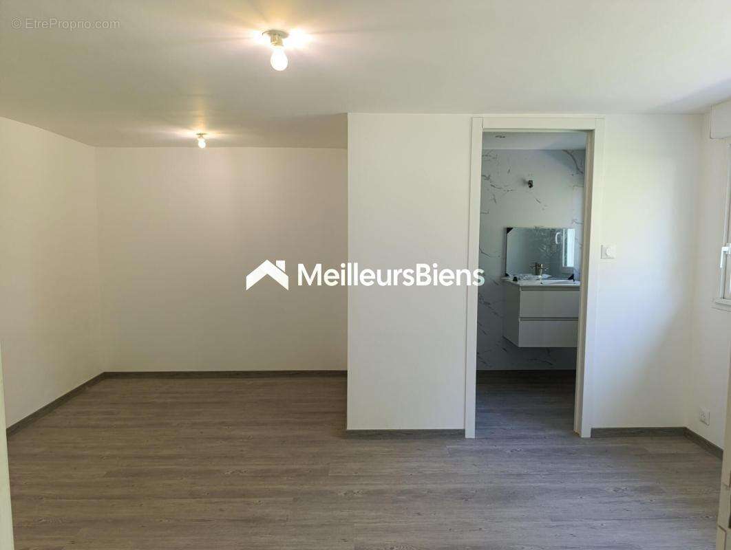 Maison à LA GACILLY