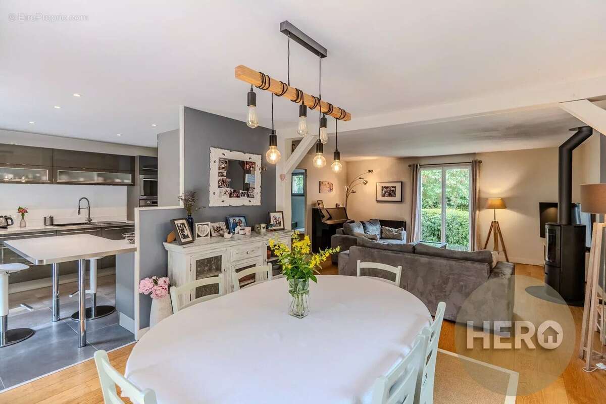 Maison à MONTFORT-L&#039;AMAURY