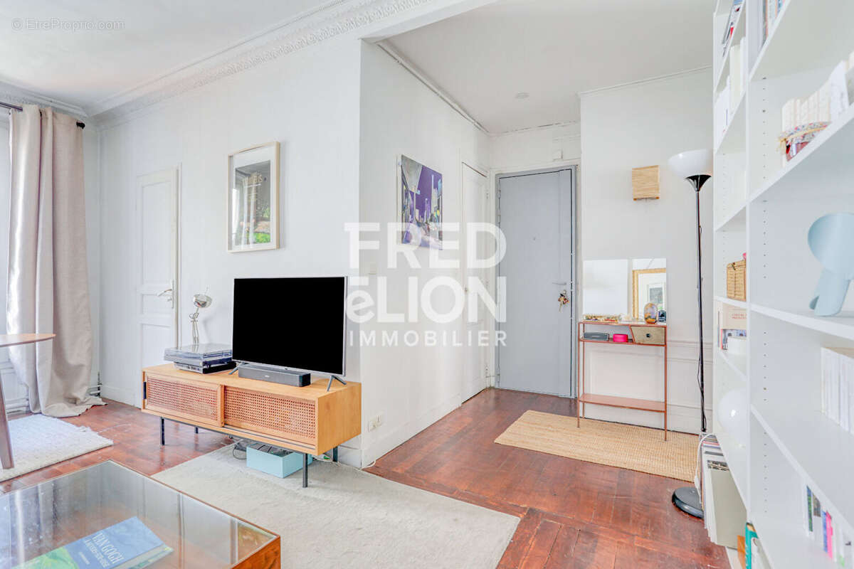 Appartement à PARIS-18E