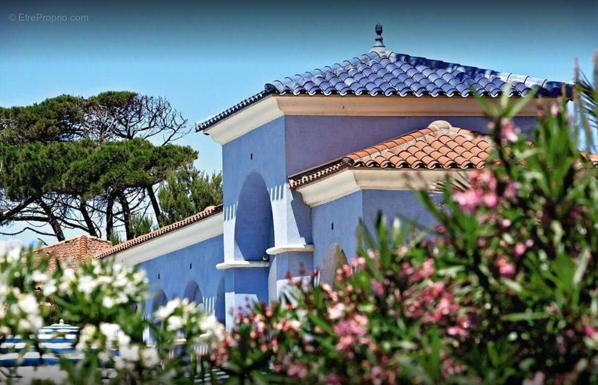 Appartement à HYERES