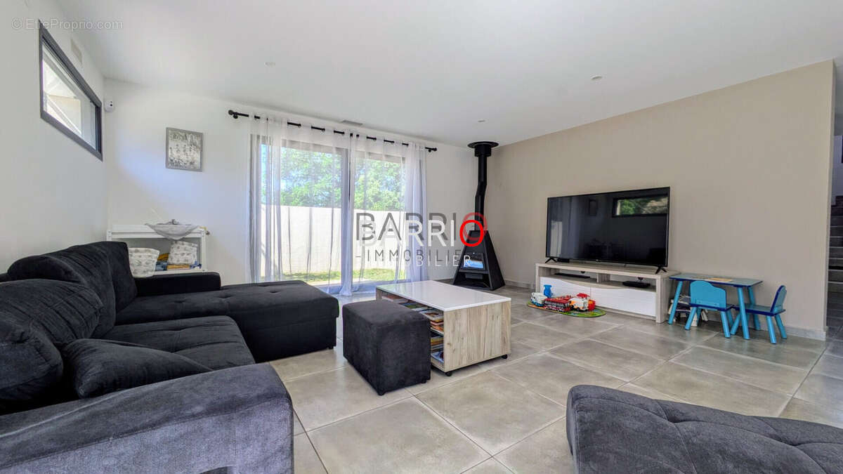 Maison à LAROQUE-DES-ALBERES