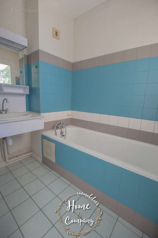 Royan centre-ville - appartement avec vue dégagée - photo 9